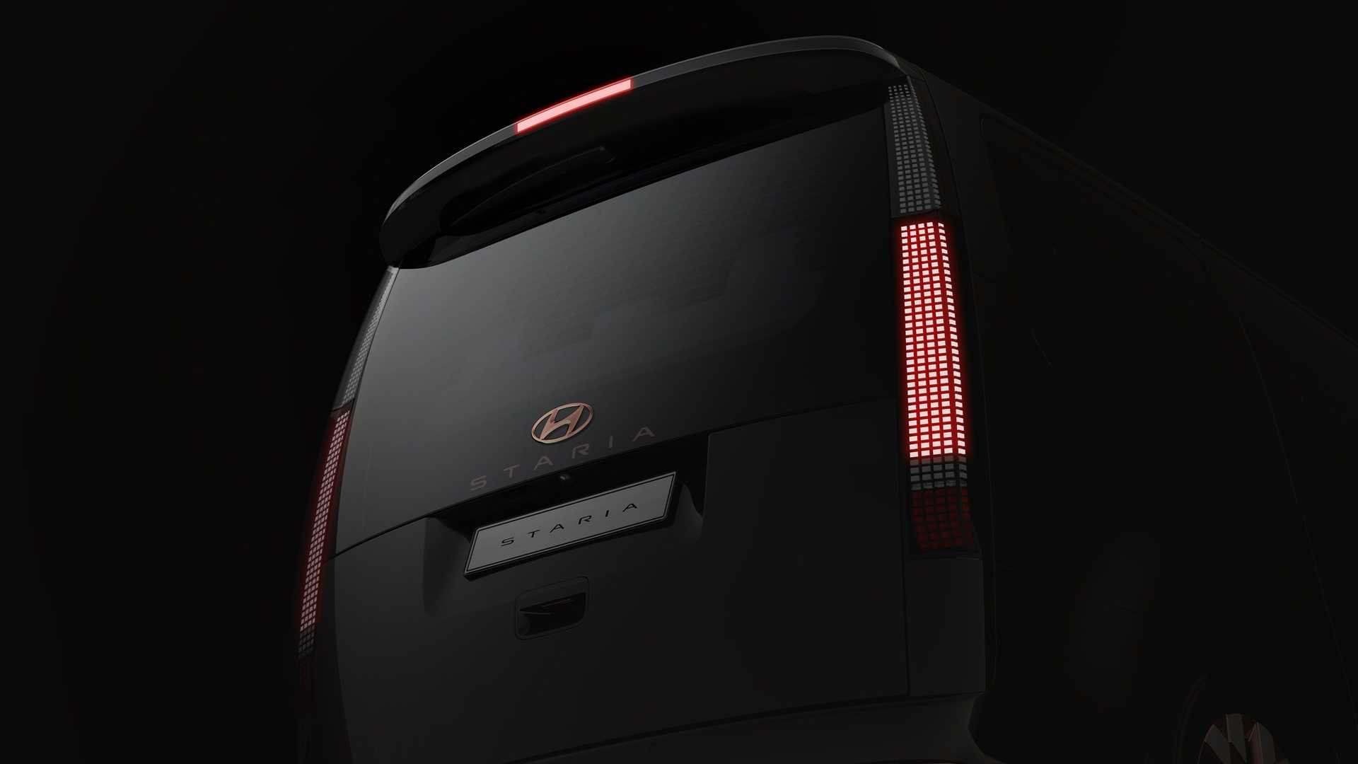 هيونداي ستاريا 2021.. ذو التصميم الأقرب إلى سفينة فضاء