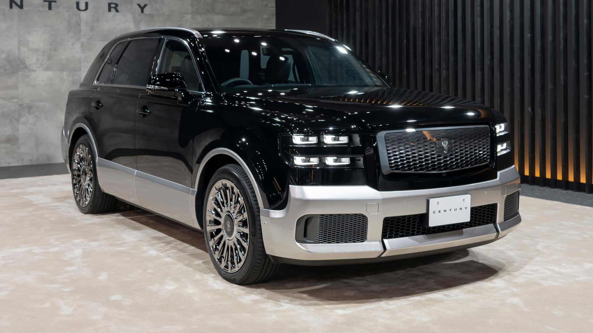 تويوتا تكشف عن  Century SUV أفخم سيارة  في تاريخها