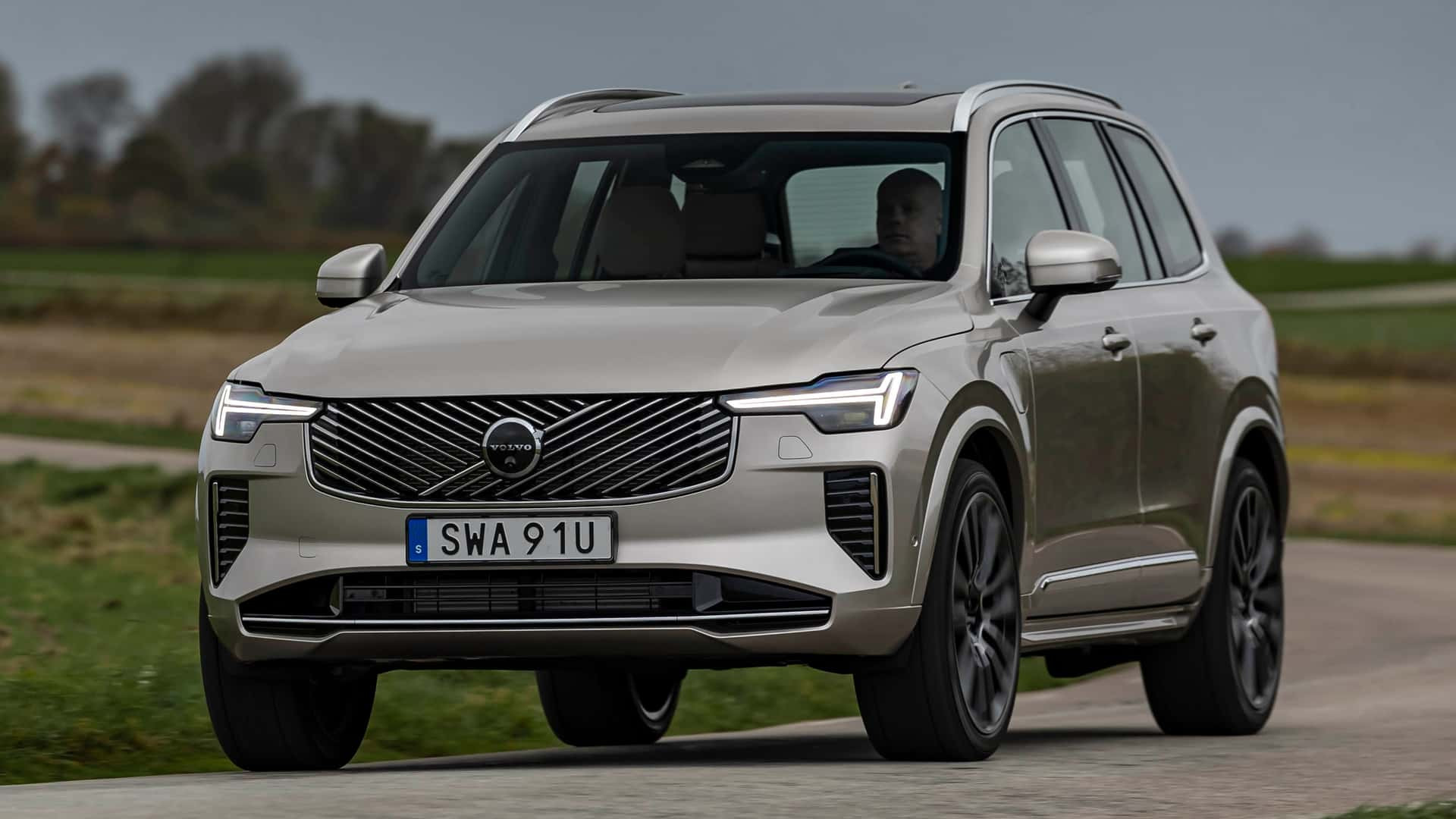 سعر ومواصفات فولفو XC90 فيس ليفت بالسوق المصري، صورة 6 من 7