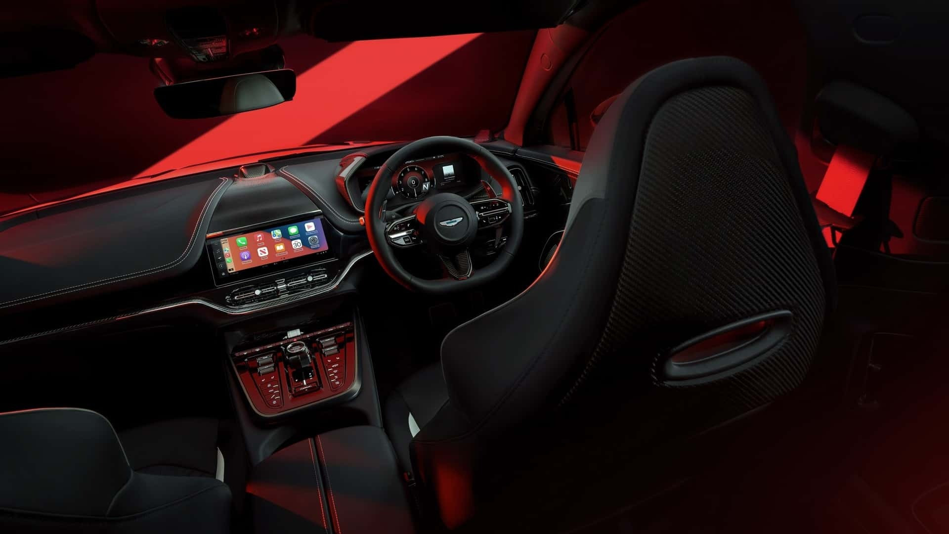 أستون مارتن تكشف عن DBX S 2026، أقوى سيارة SUV بريطانية بقوة 717 حصان وتسارع مذهل.، صورة 17 من 18