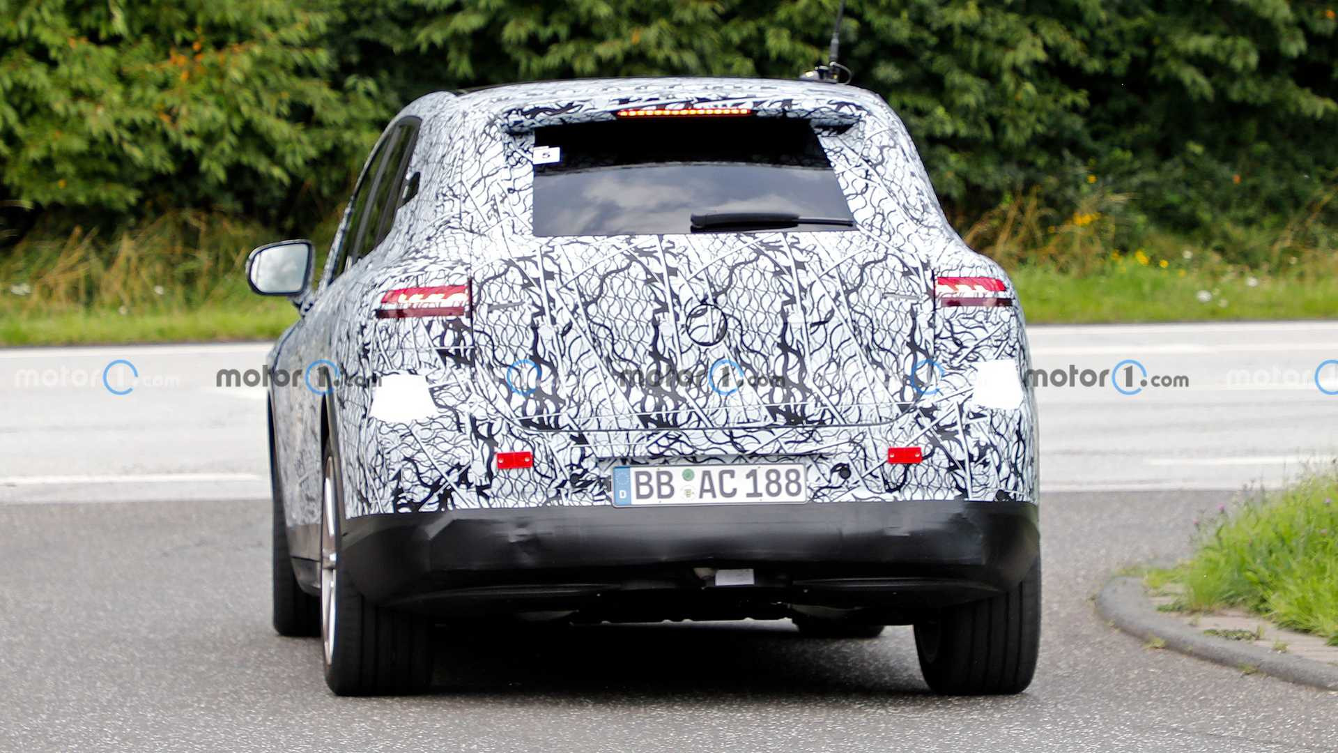 اولي التسريبات عن مرسيدس EQS SUV  الكهربائية القادمة.، صورة 4 من 4