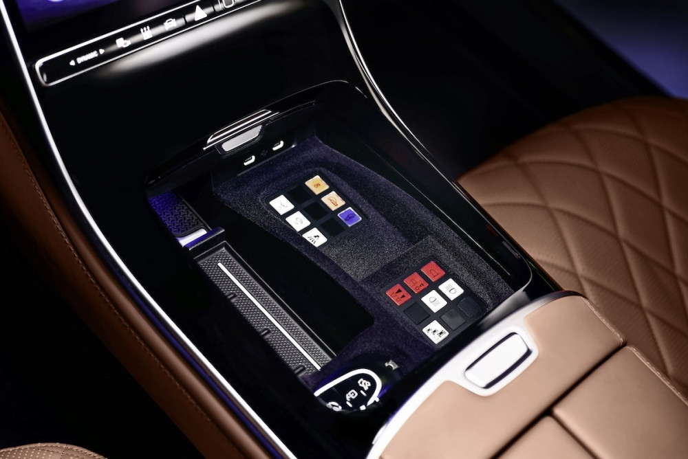 مرسيديس تكشف عن سيارتها المصفحة الجديدة S 680 Guard 4MATIC
