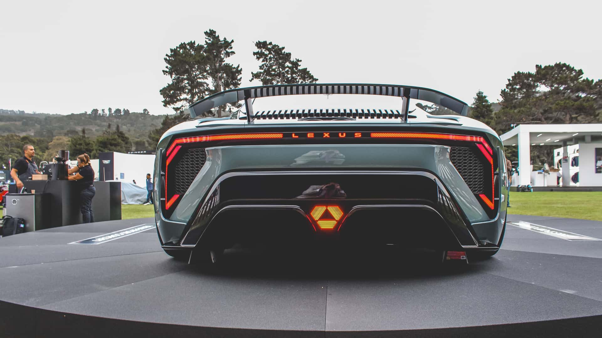 لكزس تكشف عن خليفة LFA بمحرك V8 عالي الأداء، صورة 10 من 10