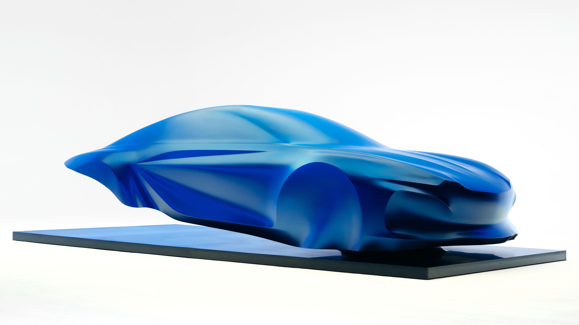 مجسم ألبين A110 Sculpture الذي يمهد لتصميم الجيل الجديد من ألبين A110