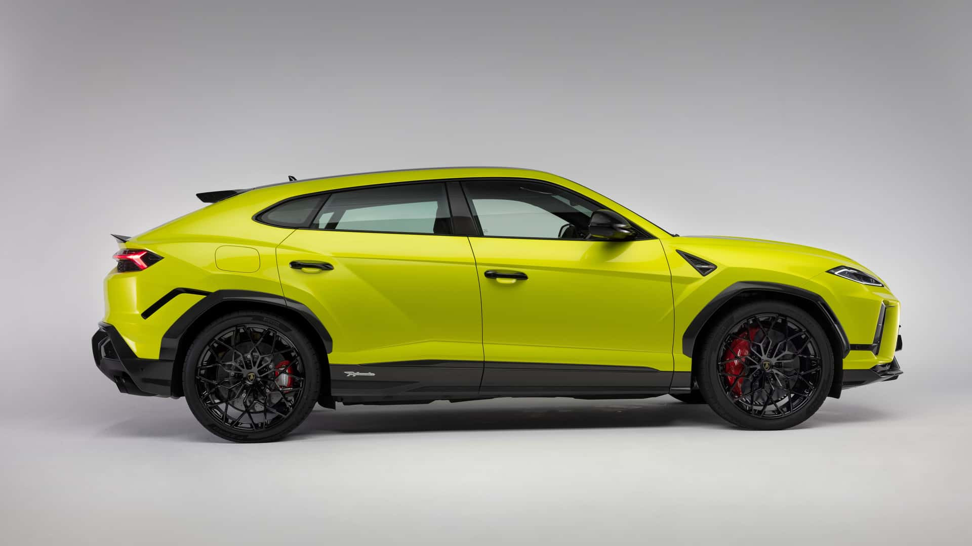 800 حصان وأسرع SUV في التاريخ.. لامبورجيني تكشف عن أوروس SE بيرفورمانتي، صورة 8 من 12