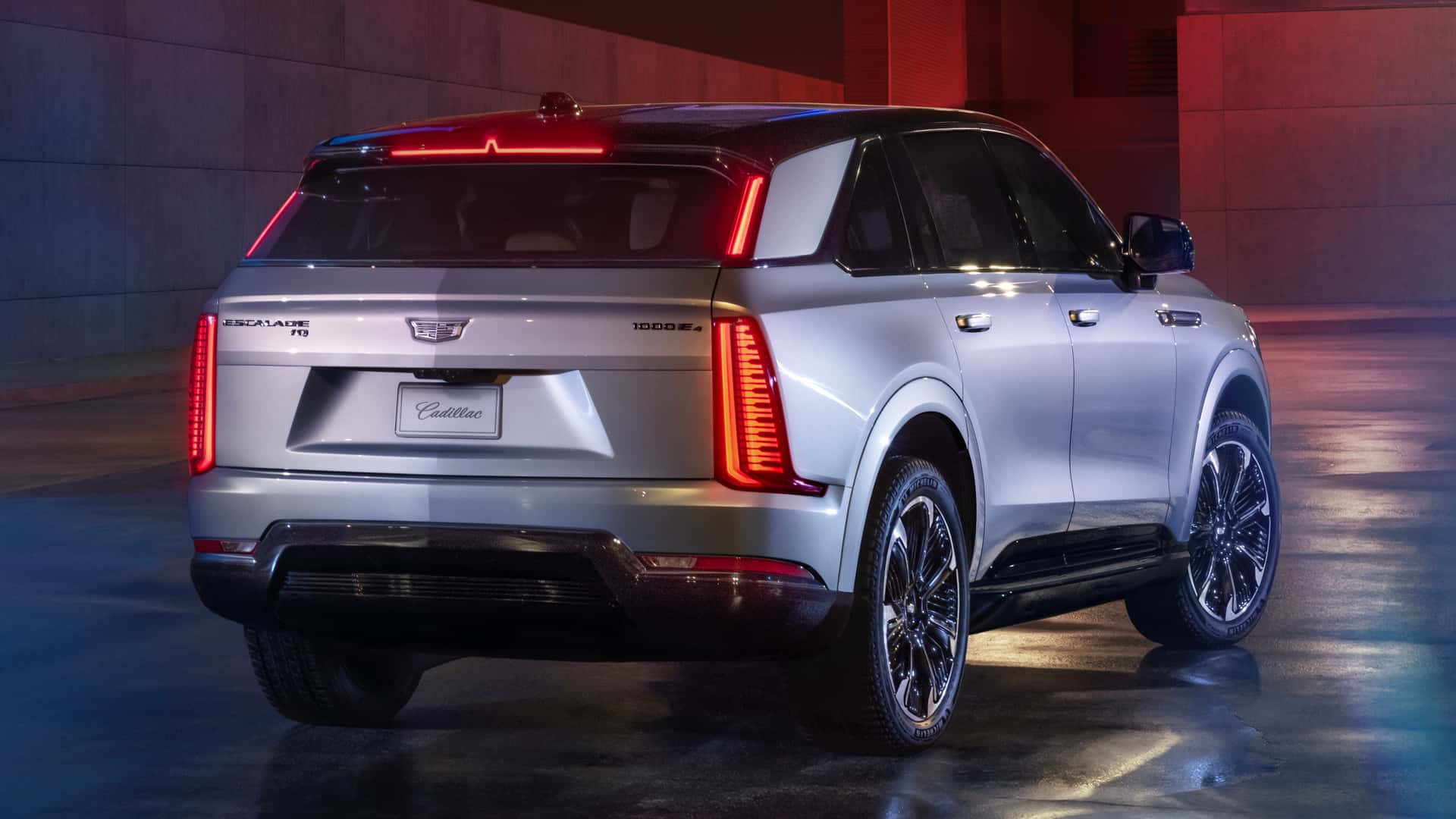 كاديلاك تُعيد تعريف الـSUV الكبيرة بـ إسكاليد IQL 2026 بمدى قيادة غير مسبوق وتقنيات متطورة، صورة 7 من 11