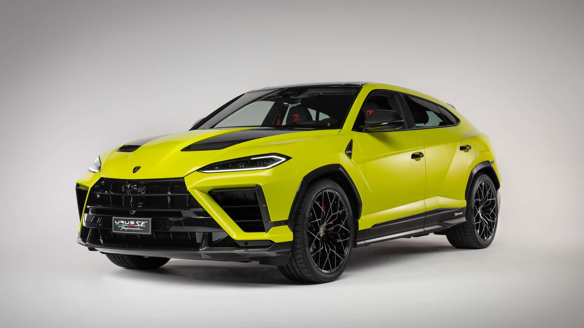 800 حصان وأسرع SUV في التاريخ.. لامبورجيني تكشف عن أوروس SE بيرفورمانتي
