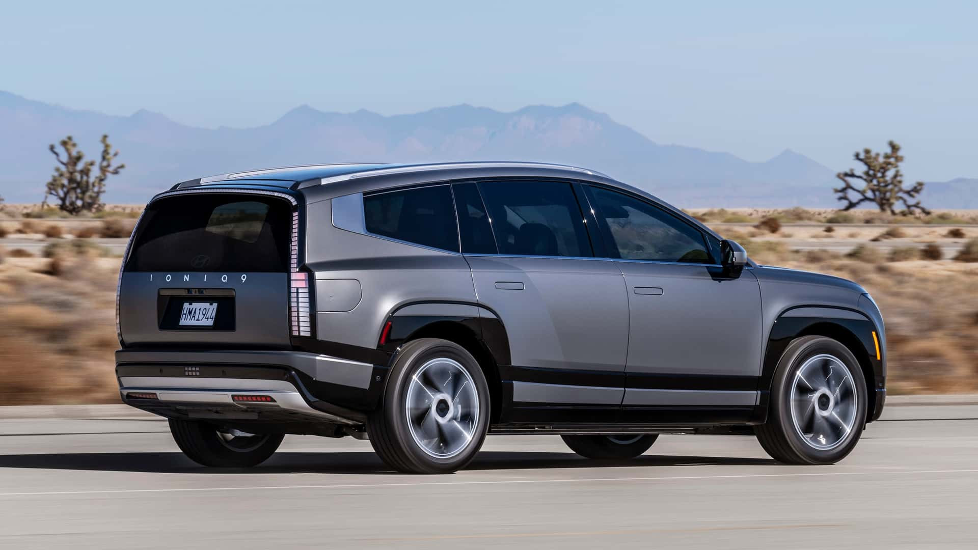 هيونداي أيونيك 9 موديل 2026 SUV كهربائية تجمع بين الفخامة والتكنولوجيا المتطورة، صورة 12 من 13