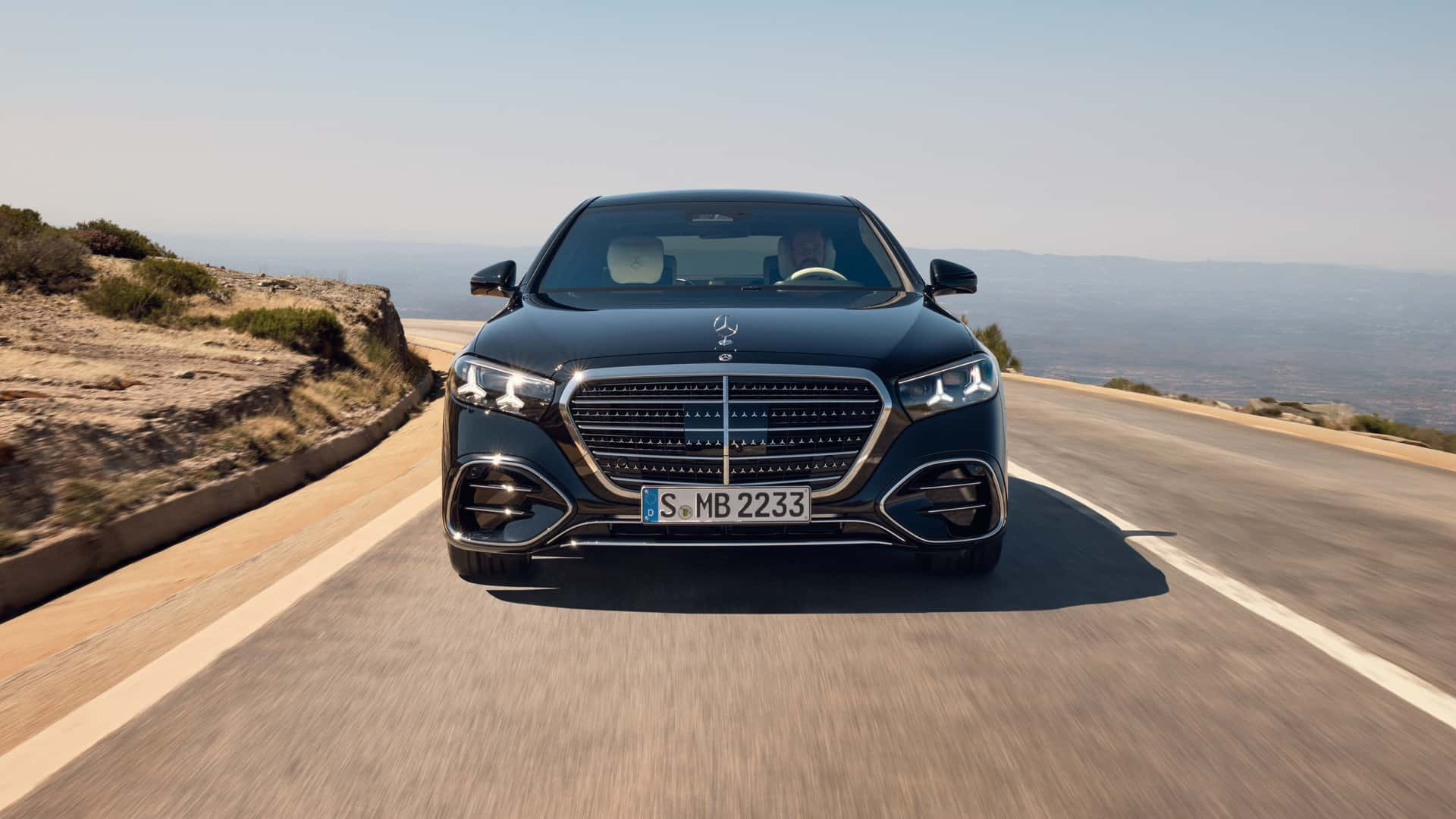 مرسيدس S-Class 2027.. فيس ليفت فاخر يرفع سقف الفخامة والتكنولوجيا في السيدان الألمانية الأشهر، صورة 13 من 14