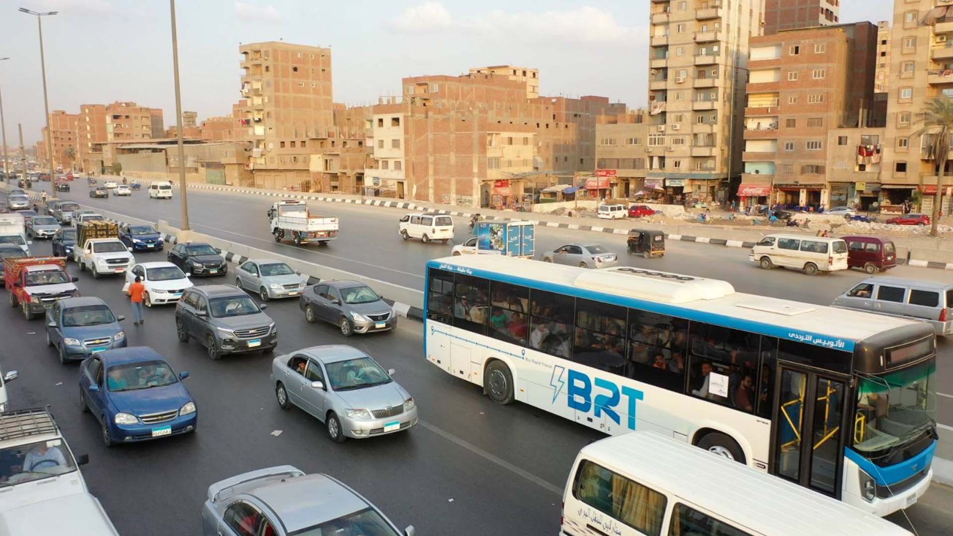 الدولار عند 54.5 جنيه يشعل أسعار السيارات في مصر.. زيادات جديدة وعودة الأوفر برايس
