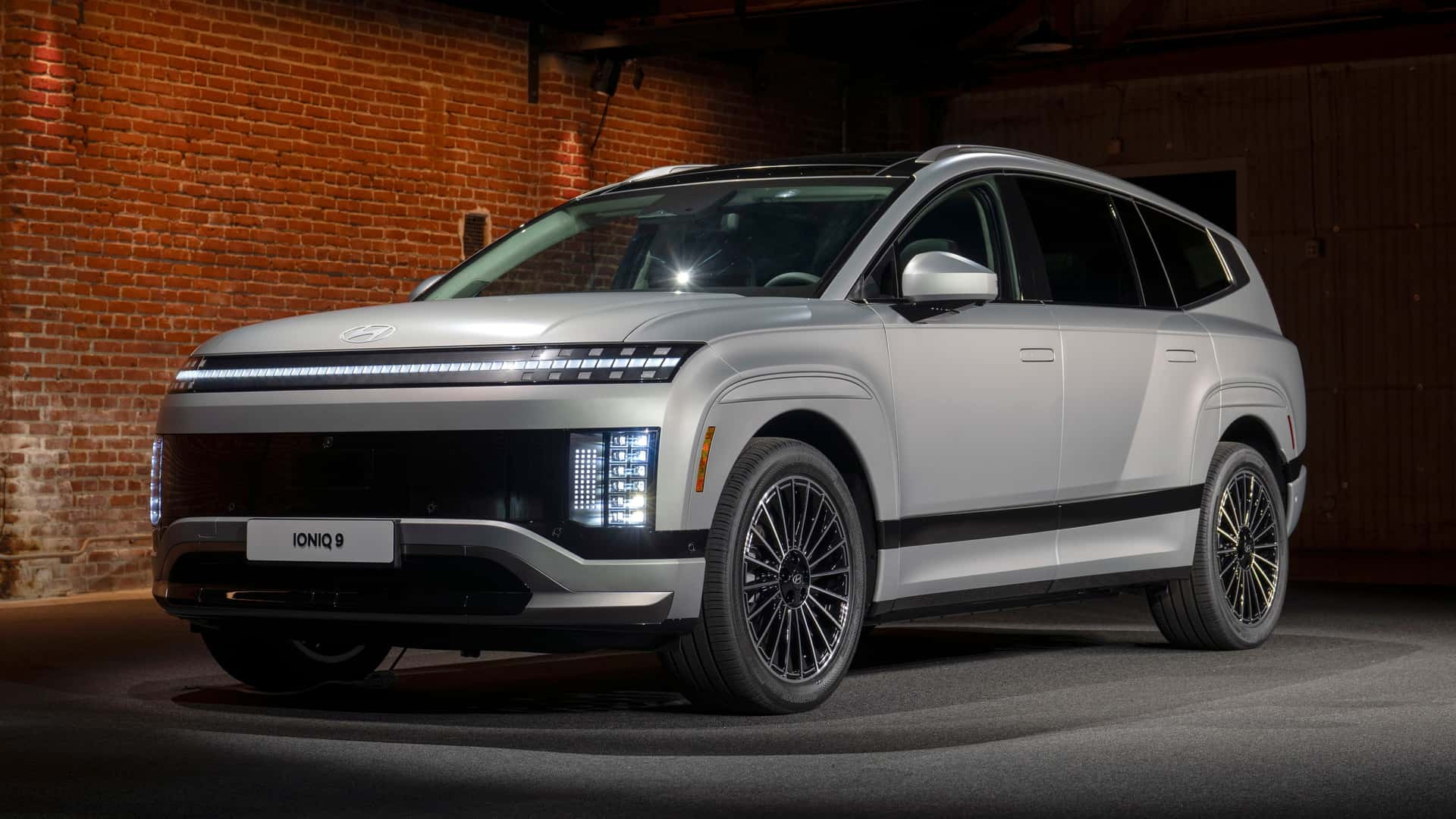 هيونداي أيونيك 9 موديل 2026 SUV كهربائية تجمع بين الفخامة والتكنولوجيا المتطورة