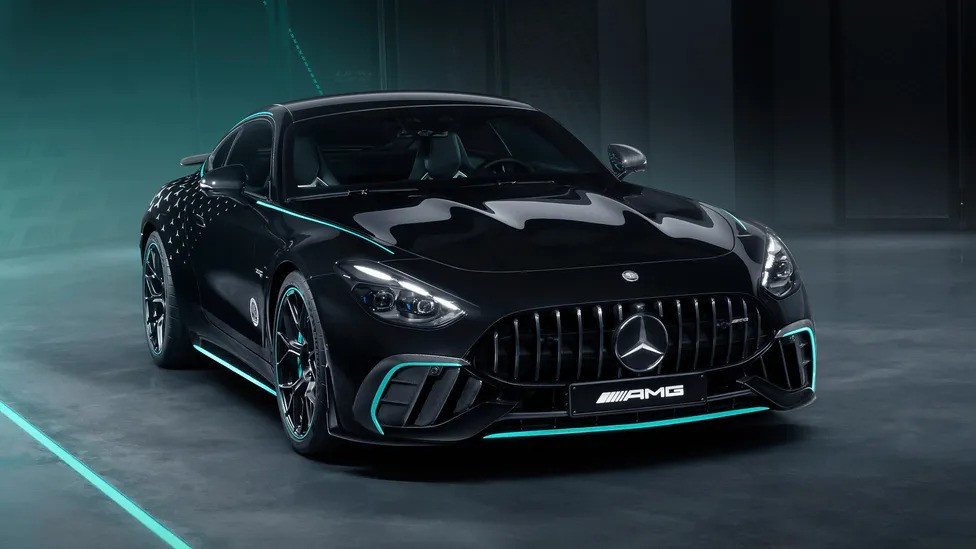 مرسيدس تدمج السرعة مع الفخامة المطلقة  AMG GT فورمولا 1 الأسطورة الجديدة، صورة 6 من 9