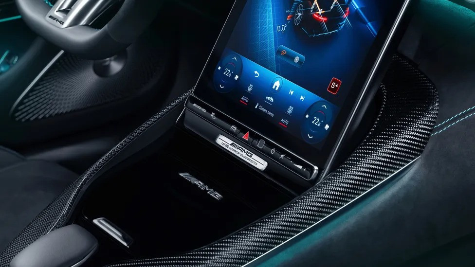 مرسيدس تدمج السرعة مع الفخامة المطلقة  AMG GT فورمولا 1 الأسطورة الجديدة، صورة 4 من 9