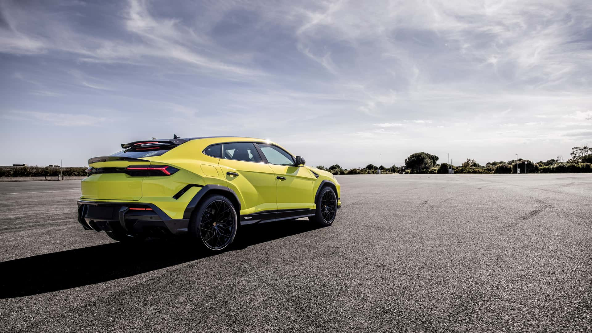 800 حصان وأسرع SUV في التاريخ.. لامبورجيني تكشف عن أوروس SE بيرفورمانتي، صورة 12 من 12