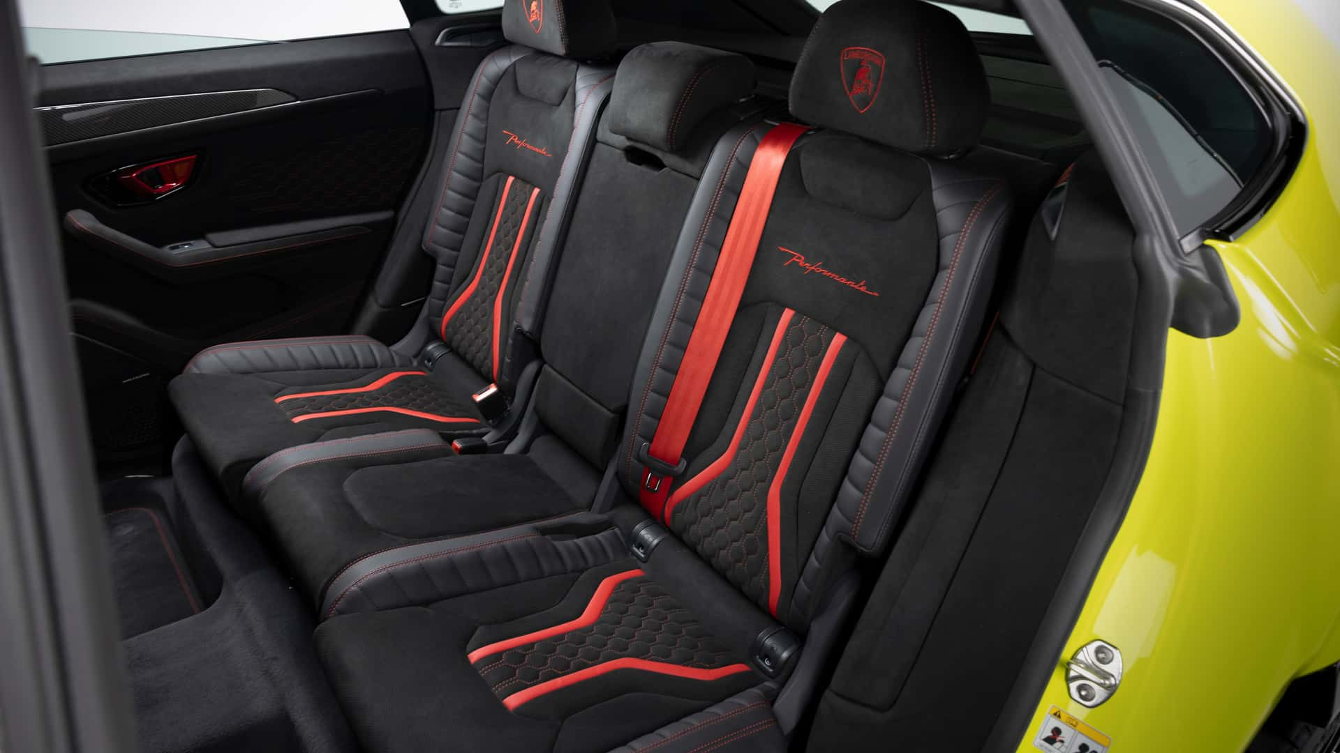800 حصان وأسرع SUV في التاريخ.. لامبورجيني تكشف عن أوروس SE بيرفورمانتي، صورة 10 من 12