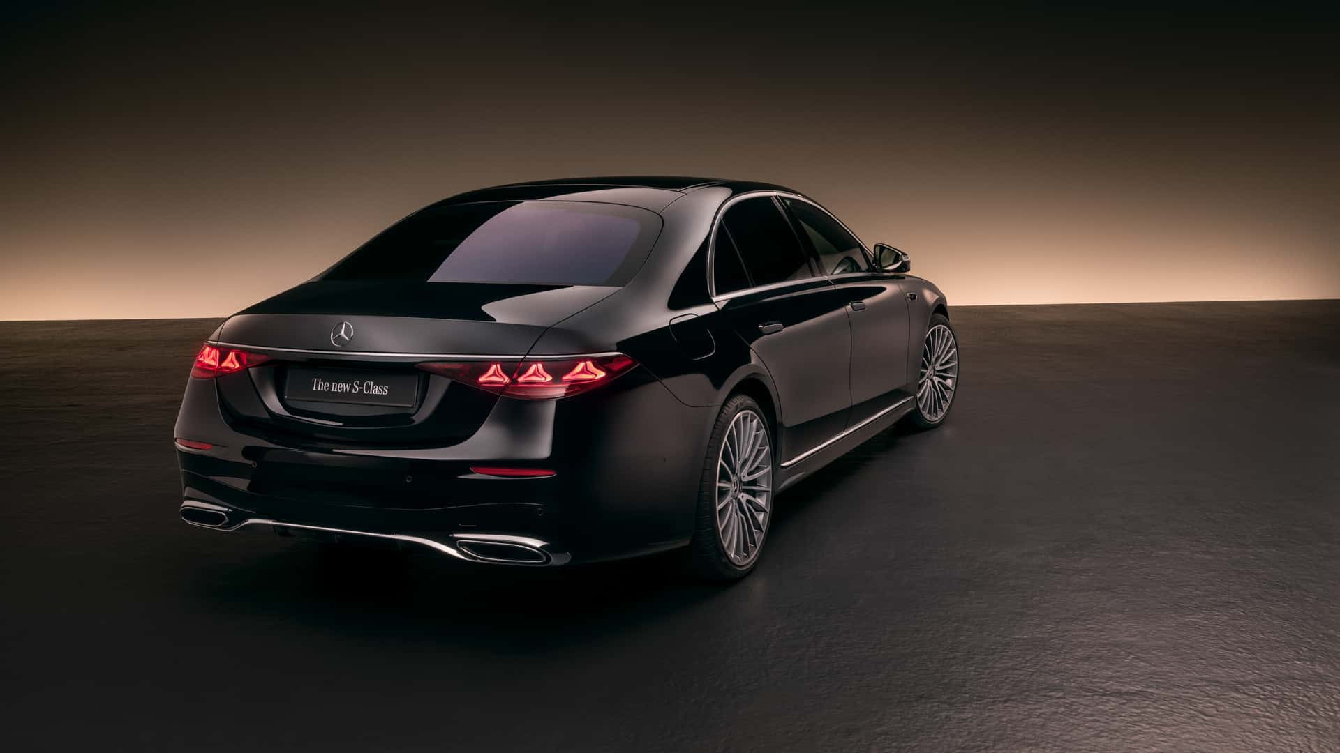 مرسيدس S-Class 2027.. فيس ليفت فاخر يرفع سقف الفخامة والتكنولوجيا في السيدان الألمانية الأشهر، صورة 12 من 14