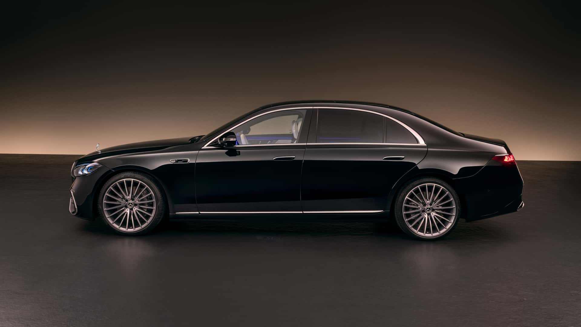 مرسيدس S-Class 2027.. فيس ليفت فاخر يرفع سقف الفخامة والتكنولوجيا في السيدان الألمانية الأشهر، صورة 11 من 14
