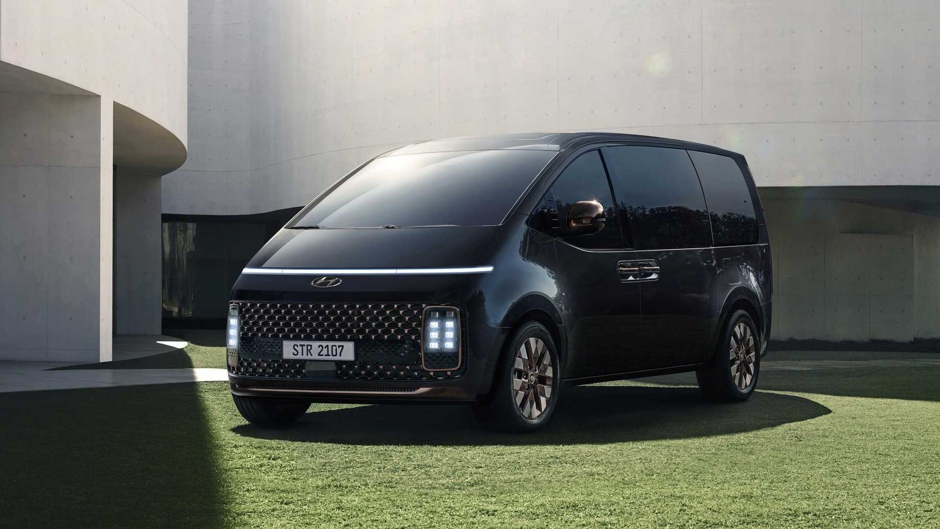 هيونداي ستاريا 2021.. ذو التصميم الأقرب إلى سفينة فضاء