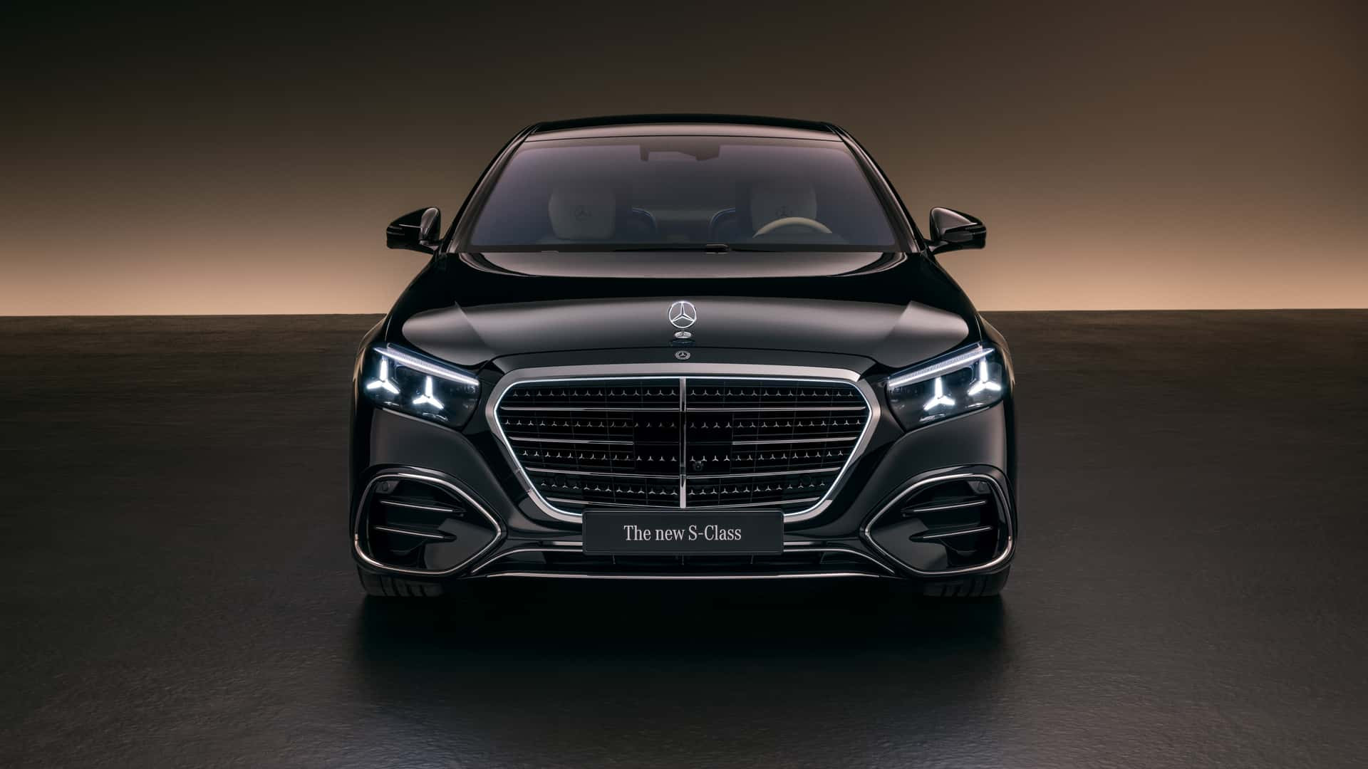 مرسيدس S-Class 2027.. فيس ليفت فاخر يرفع سقف الفخامة والتكنولوجيا في السيدان الألمانية الأشهر