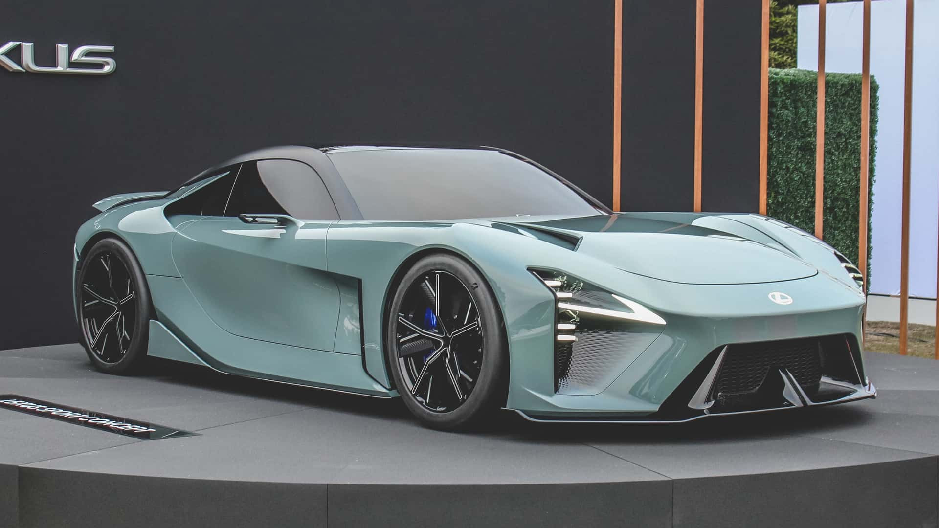 لكزس تكشف عن خليفة LFA بمحرك V8 عالي الأداء