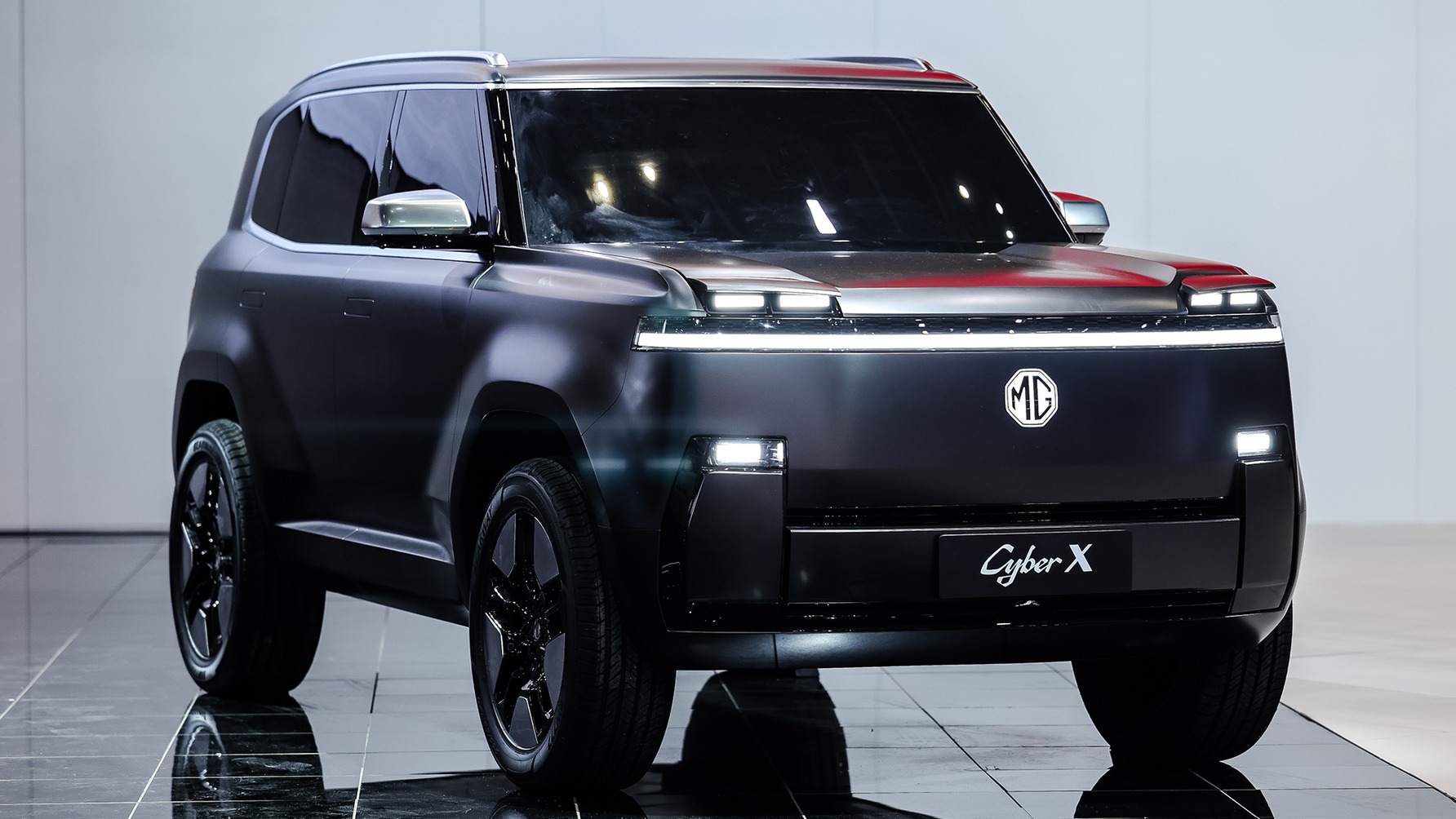 MG تكشف عن سيارتها الكهربائية الجديدة CyberX في معرض شنغهاي للسيارات 2025