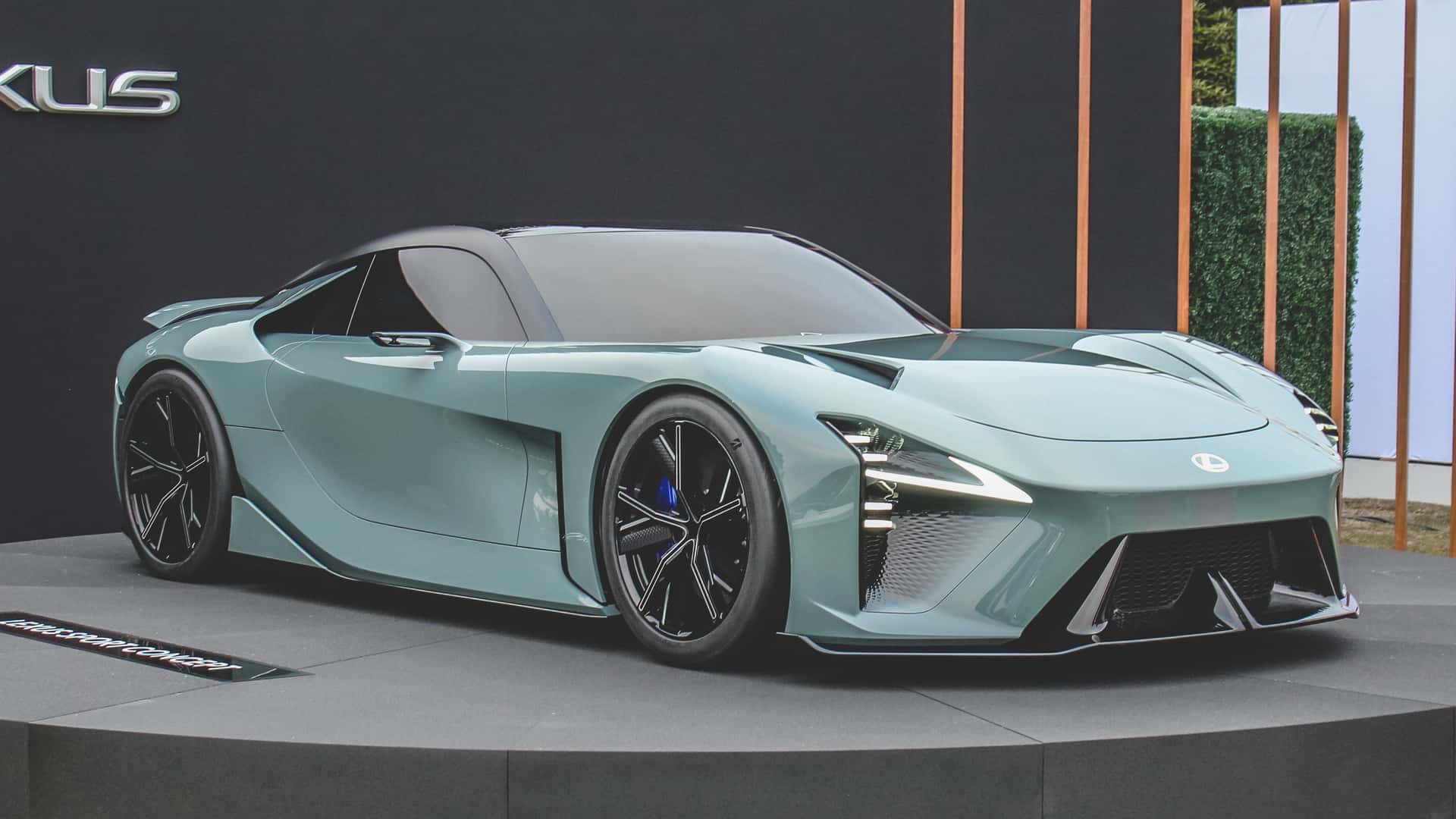 لكزس تكشف عن خليفة LFA بمحرك V8 عالي الأداء